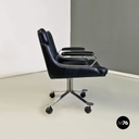 Poltrone da ufficio in acciaio e pelle nera, 1970 ca.