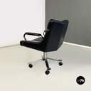 Poltrone da ufficio in acciaio e pelle nera, 1970 ca.