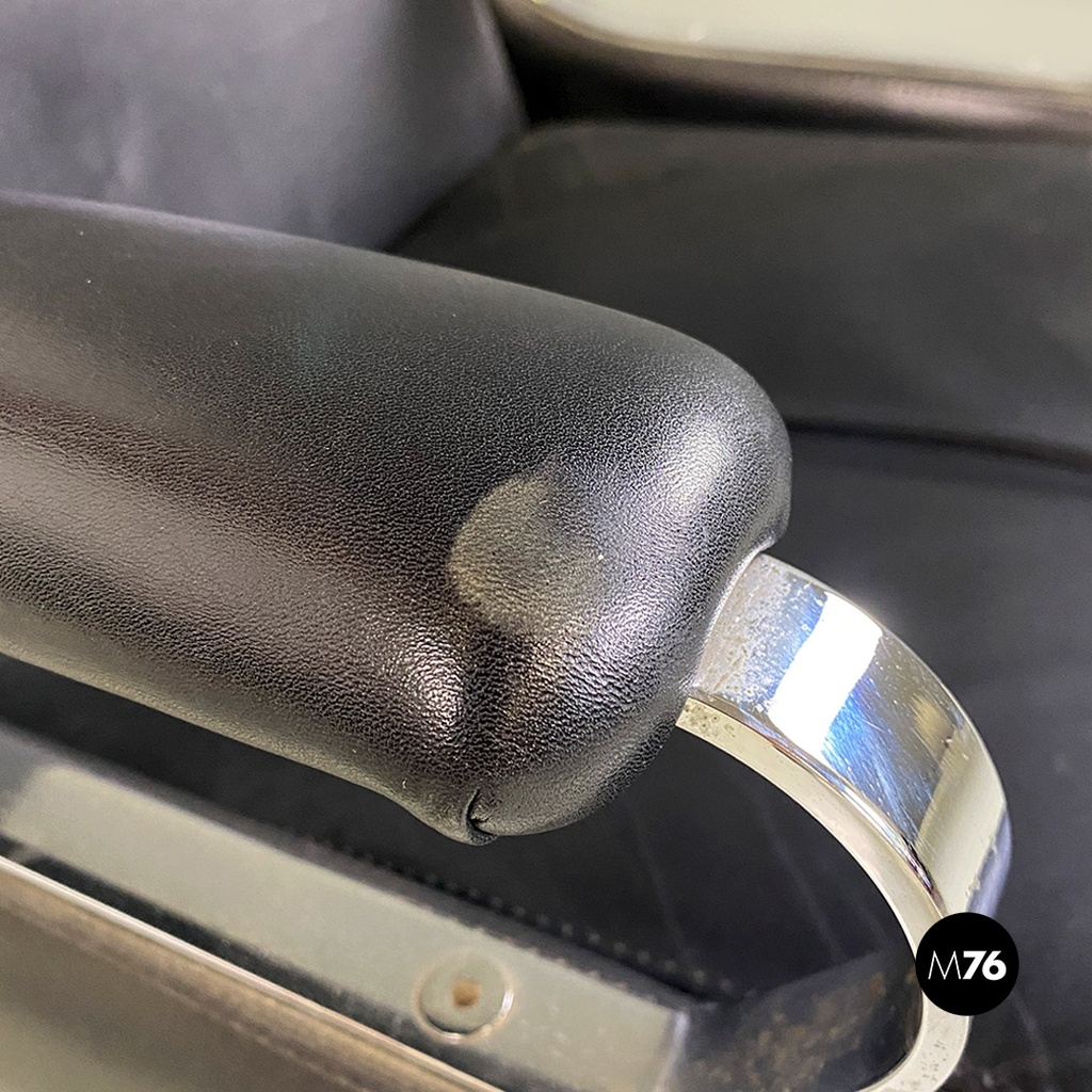 Poltrone da ufficio in acciaio e pelle nera, 1970 ca.