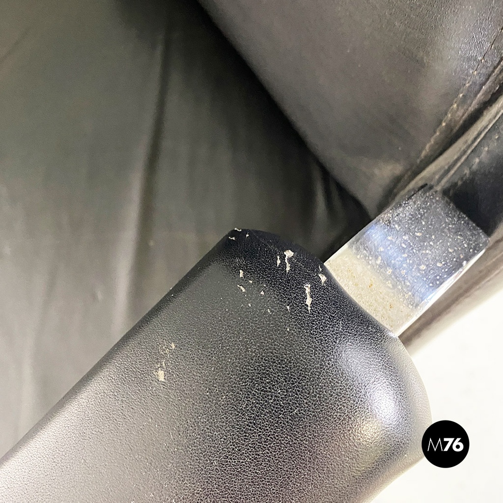 Poltrone da ufficio in acciaio e pelle nera, 1970 ca.