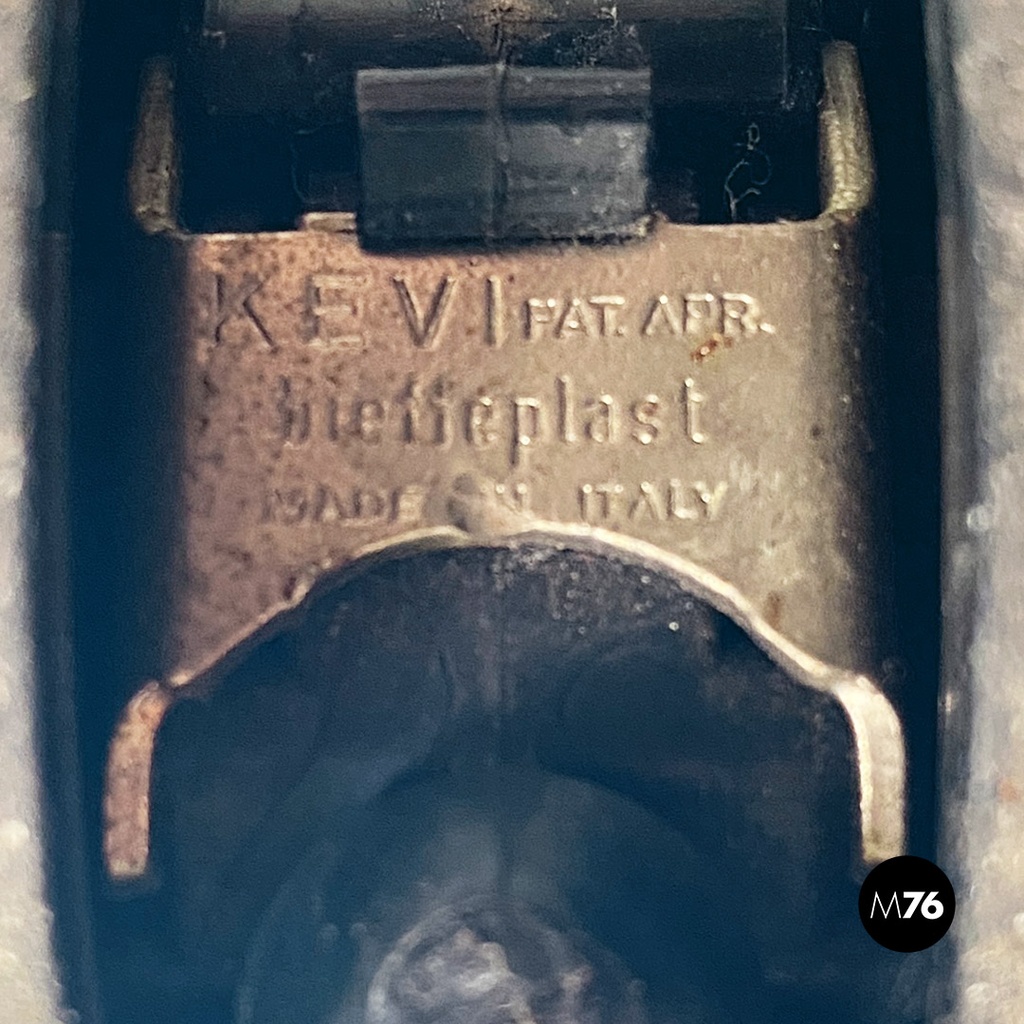 Poltrone da ufficio in acciaio e pelle nera, 1970 ca.