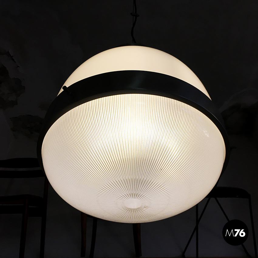 Lampadario mod. Delta di Sergio Mazza per Artemide, 1950 ca.