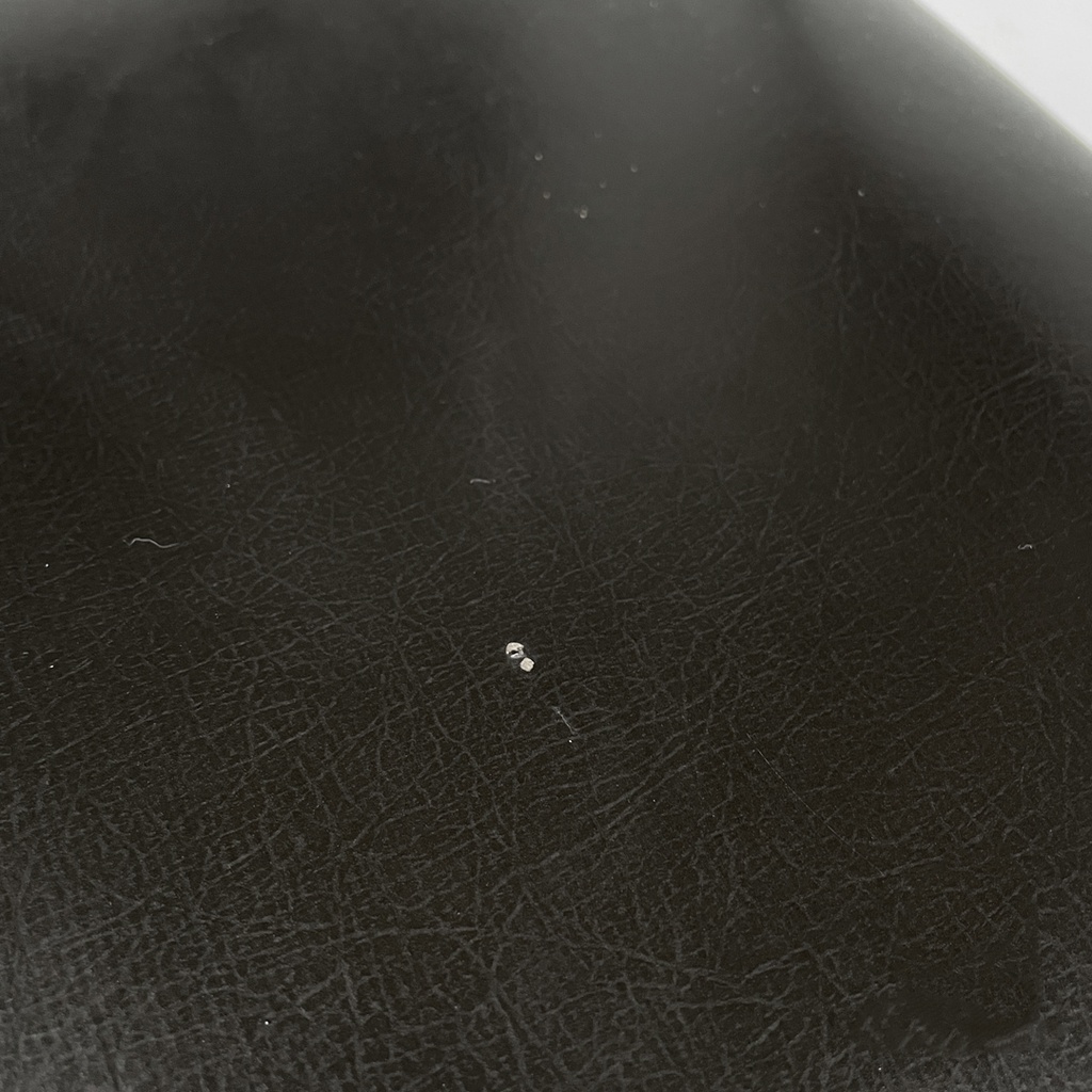 Sedia con braccioli in finta pelle nera, 1960 ca. 