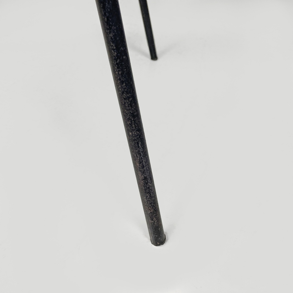 Sedia con braccioli in finta pelle nera, 1960 ca. 