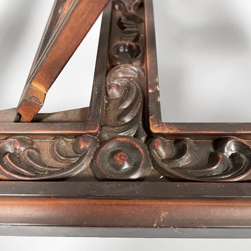 Leggio in bachelite, 1930 ca.