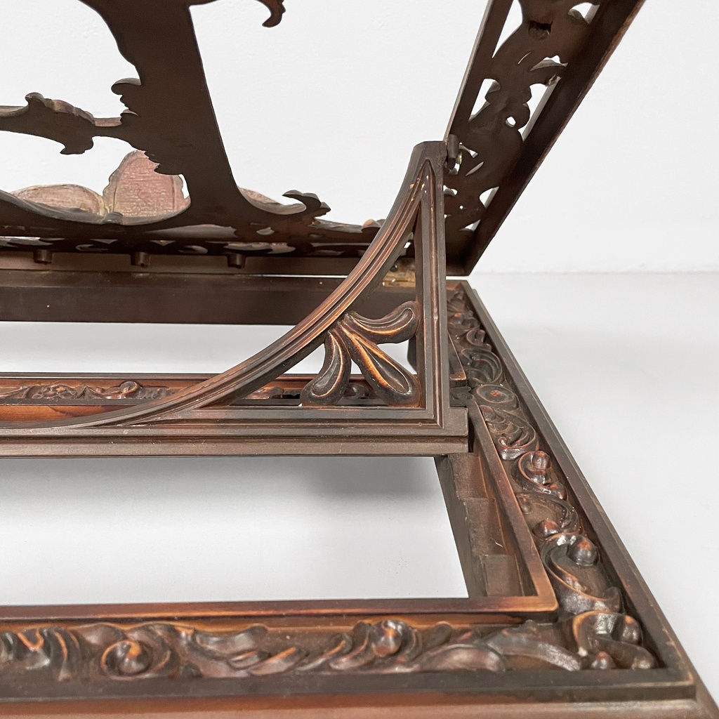 Leggio in bachelite, 1930 ca.