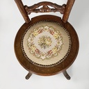 Sedia in legno e tessuto ricamato, 1930 ca.