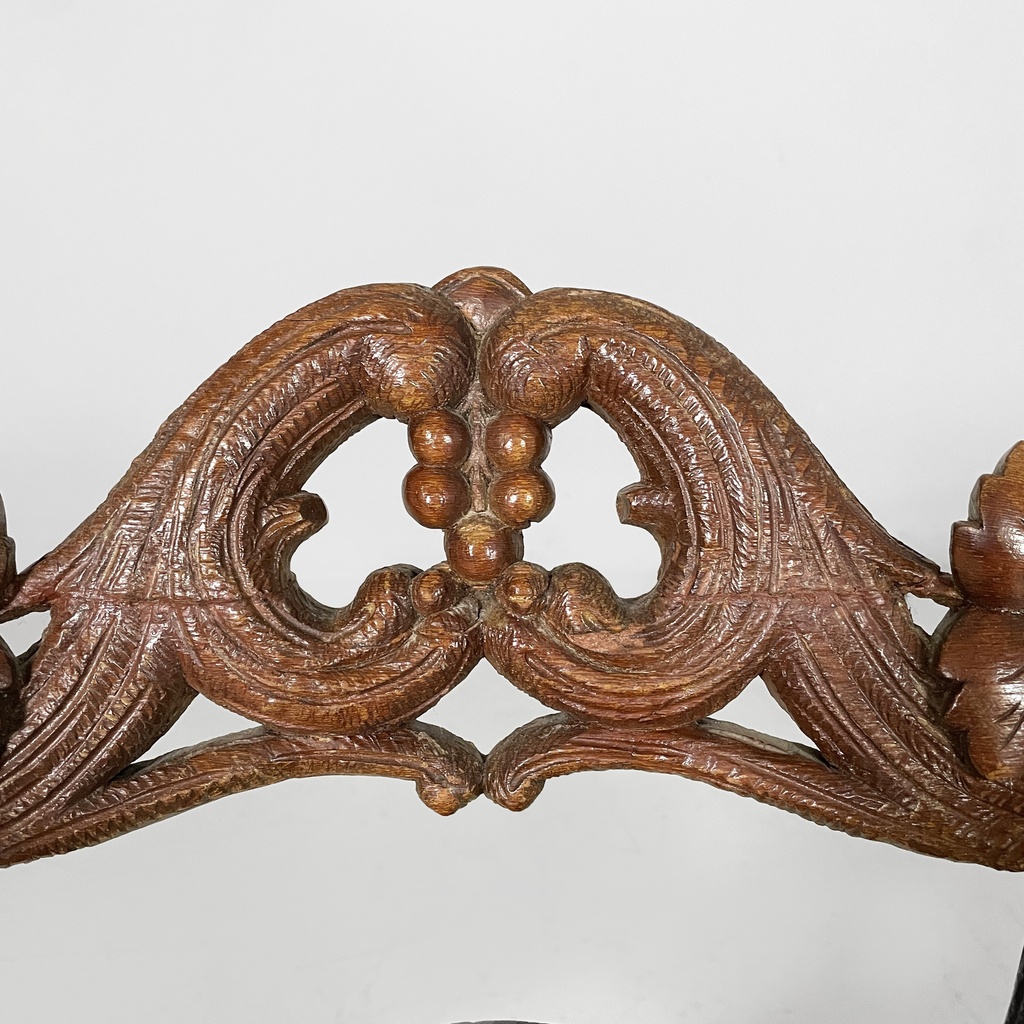 Sedia in legno e tessuto ricamato, 1930 ca.