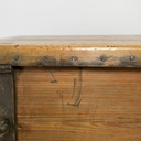 Cassa in legno e metallo, 1930 ca.