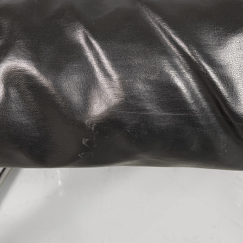 Poltrone in metallo e similpelle nera, 1970 ca.