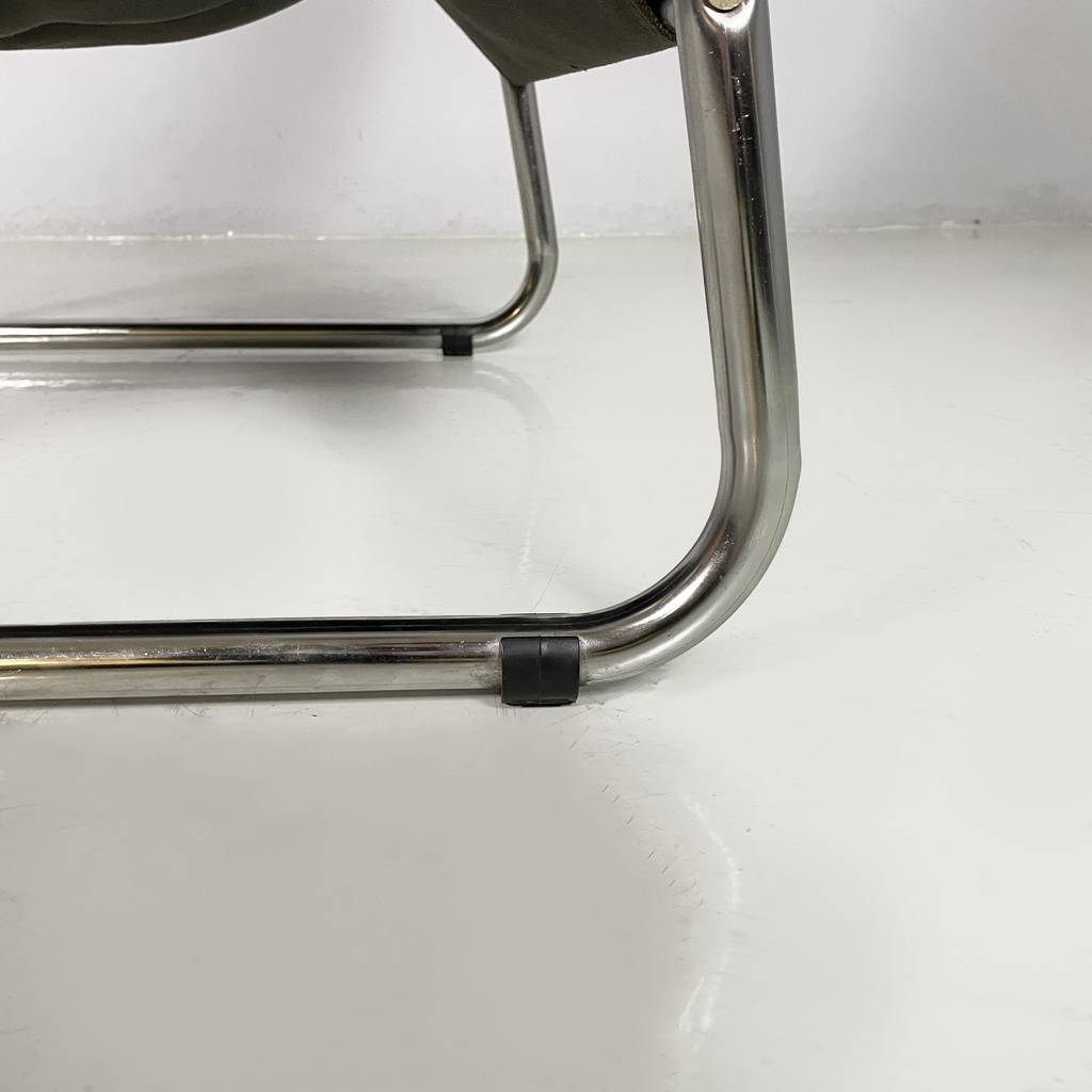 Poltrone in metallo e similpelle nera, 1970 ca.