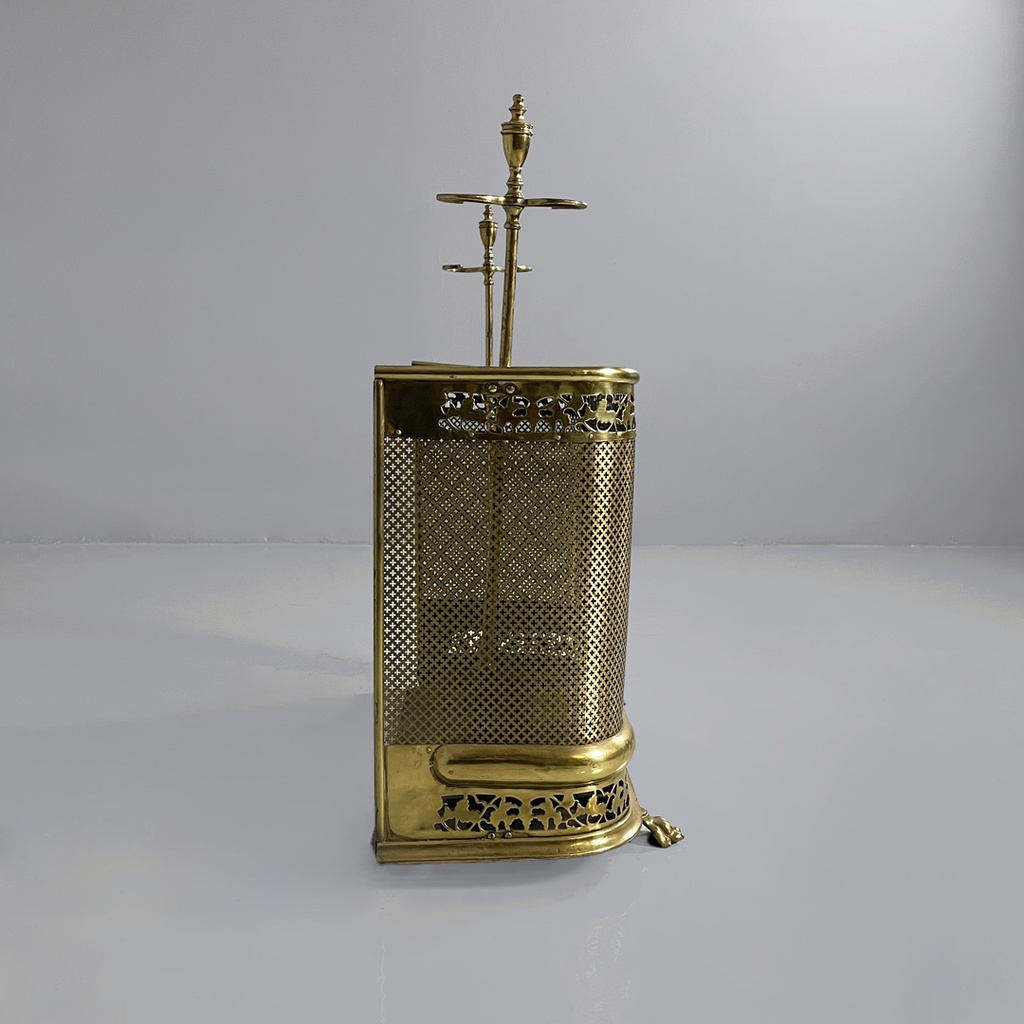 Paracamino in ottone, 1930 ca.