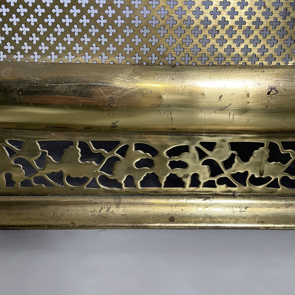 Paracamino in ottone, 1930 ca.