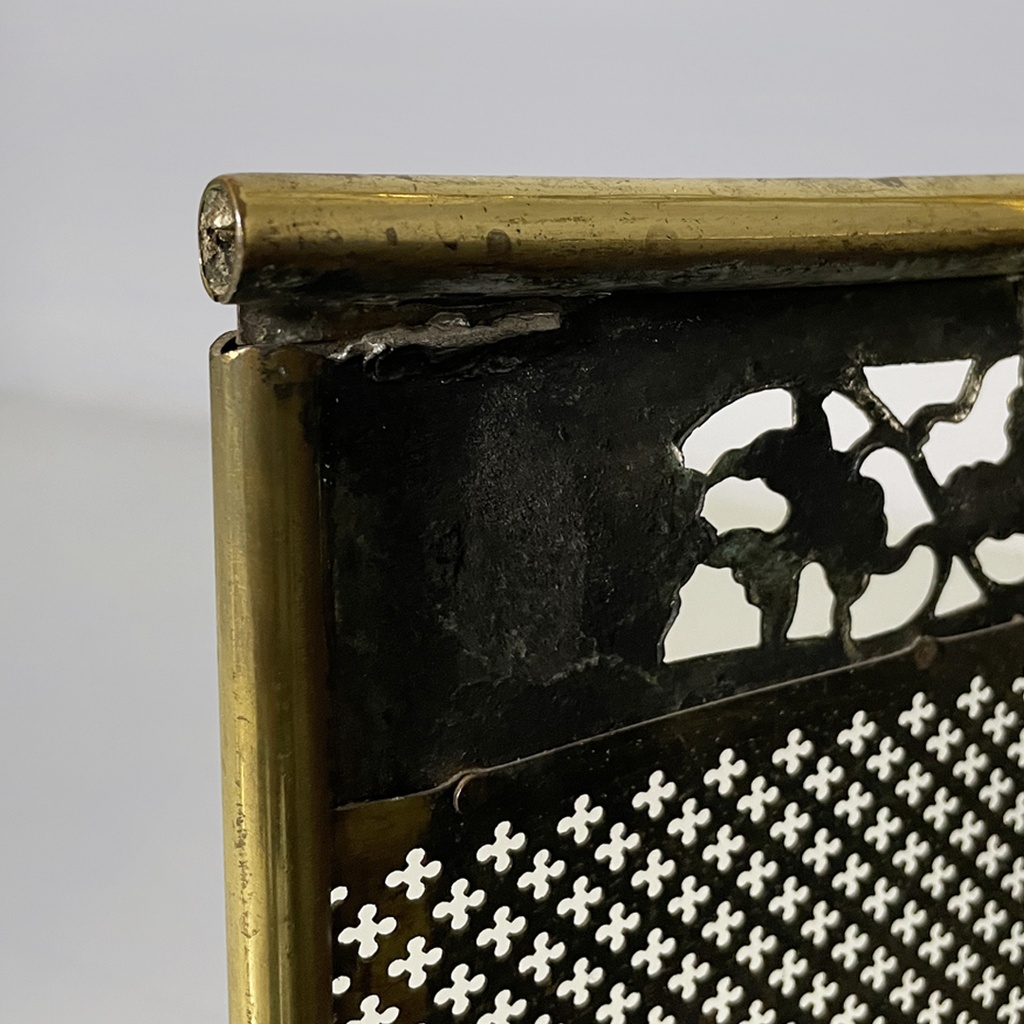 Paracamino in ottone, 1930 ca.