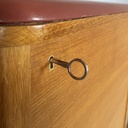 Sideboard in legno, vetro e pelle rossa, 1960 ca.