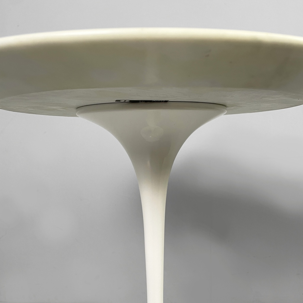 Tavolo da caffè Tulip di Eero Saarinen per Knoll, 2018