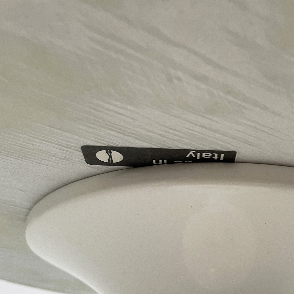 Tavolo da caffè Tulip di Eero Saarinen per Knoll, 2018