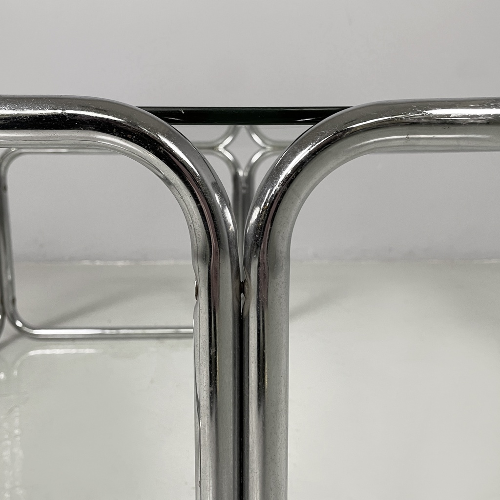 Tavolo da caffè in acciaio cromato e vetro, 1970 ca. 