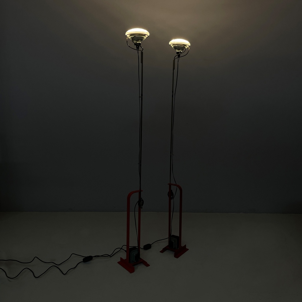 Lampade da terra Toio di Achille e Piergiacomo Castiglioni per Flos, 1970 ca.
