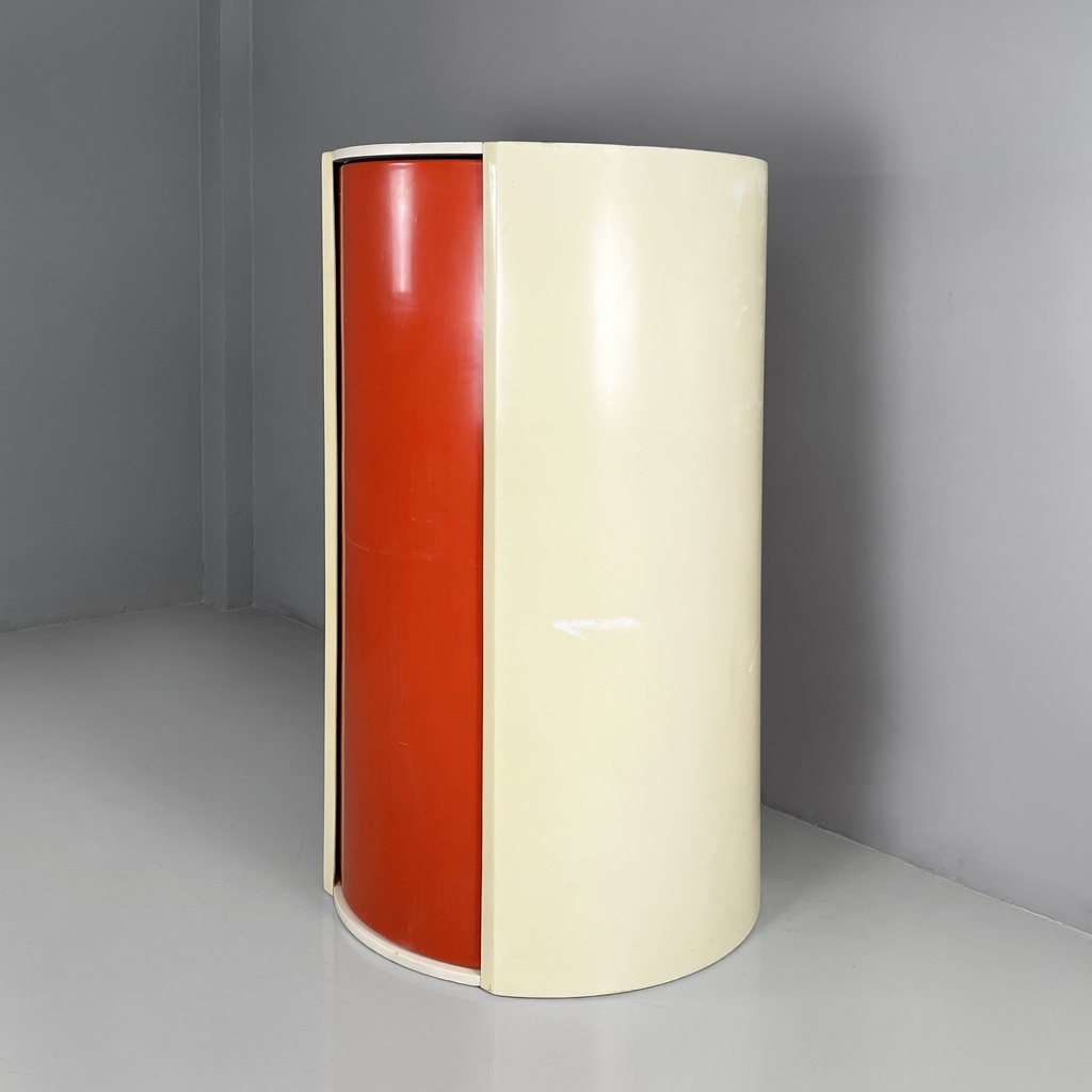 Armadio di Gilberto Peguri, 1970 ca.