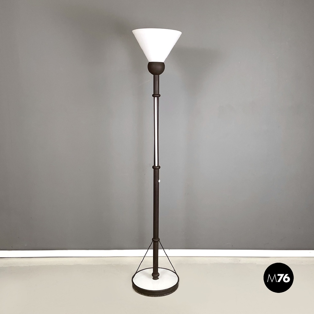 Lampada da terra di Roberto Freno per VeArt,  1980 ca.