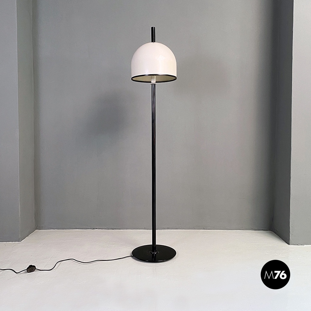 Lampada da terra in metallo bianco e nero,  1980 ca.