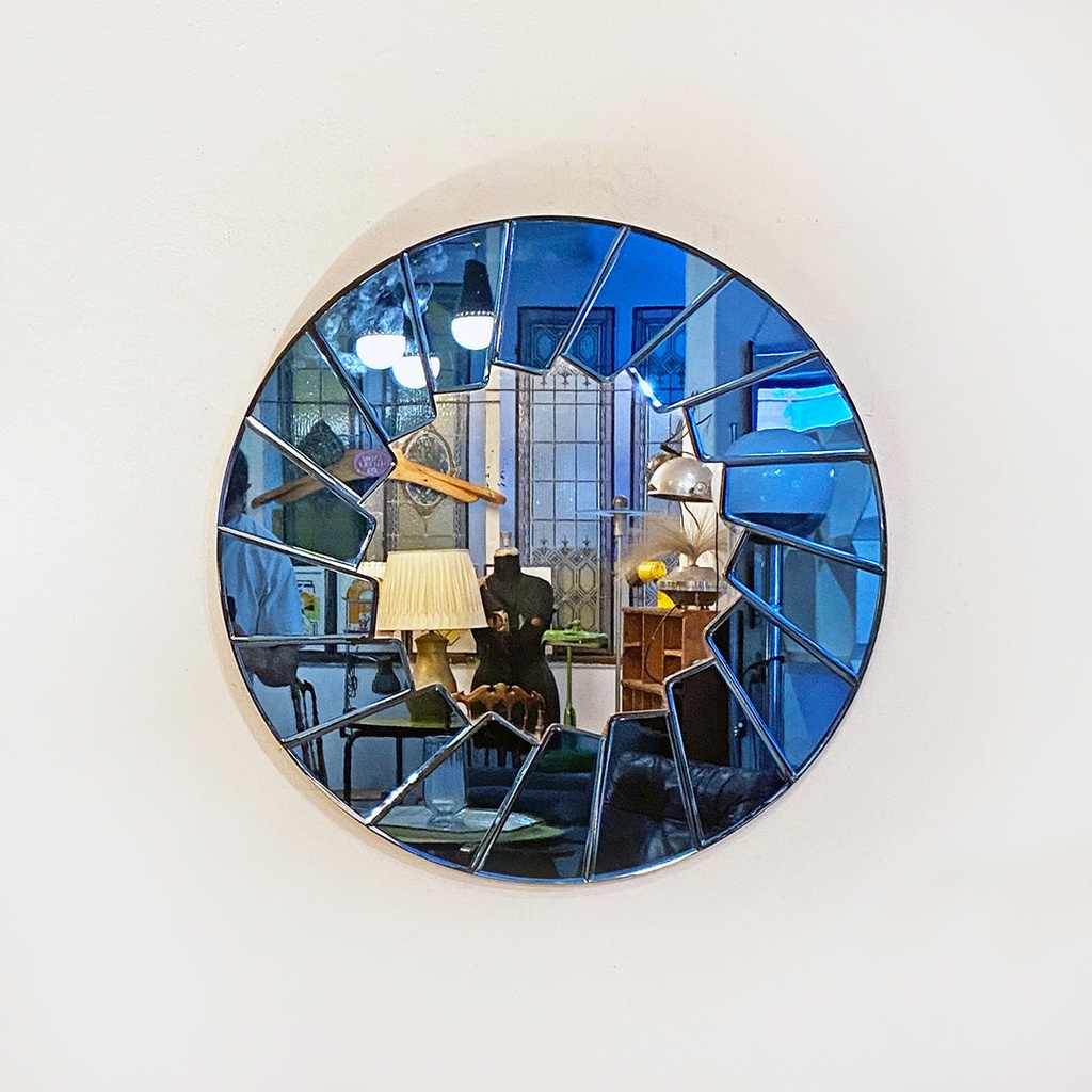 Specchio da parete con cornice in vetro blu, 1960 ca. 