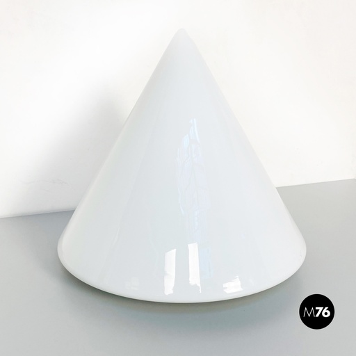 [2220000870] Lampada da tavolo in vetro opalino, 1970 ca. 