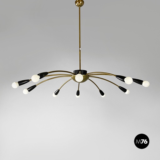 [2220001177] Lampadario Sputnik in ottone e plastica, 1950 ca. 