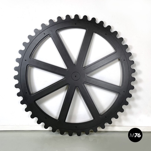 [2420004439] Oggetto di scena tondo, 2020 ca.  