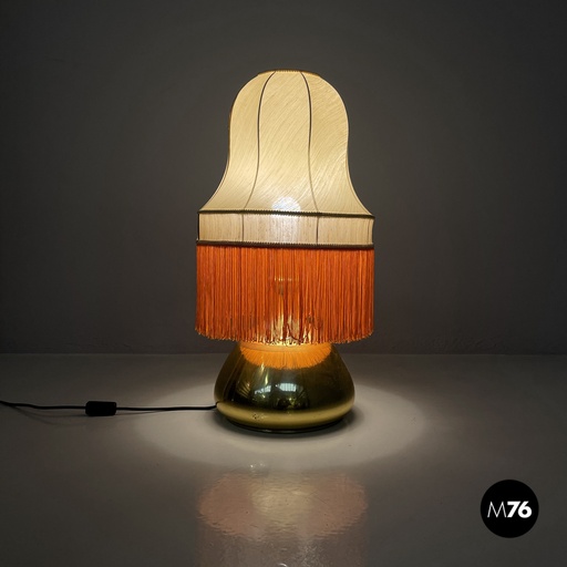 [2420004830] Lampada da tavolo in ottone e tessuto beige con frange arancioni, 1980 ca.