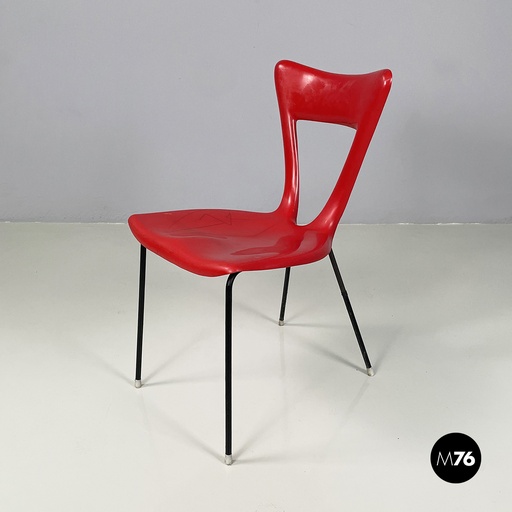 [2420005262] Sedia in metallo nero e plastica rossa, 1960 ca.