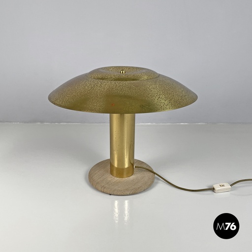 [2420005241] Lampada da tavolo in ottone e marmo beige, 1970 ca.