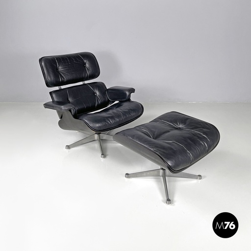 [2420005309] Poltrona e pouf 670 671 di Charles e Ray Eames per ICF, 1970 ca. 