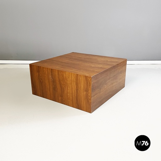 [2220001498] Piedistallo in legno laminato, 1970 ca. 