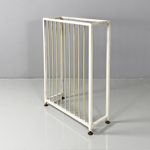 [2520005954] Copricalorifero in metallo bianco, 1950 ca.