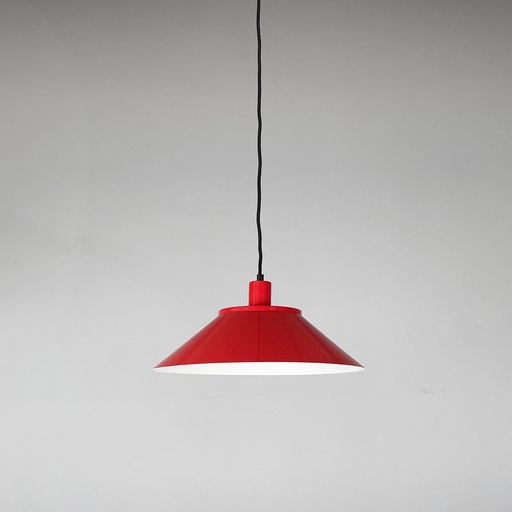 [2520006017] Lampadario in vetro, metallo rosso e bianco, 1970 ca.
