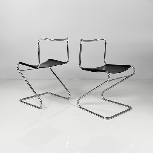 [2520006075] Sedie in acciaio e pelle nera, 1980 ca.