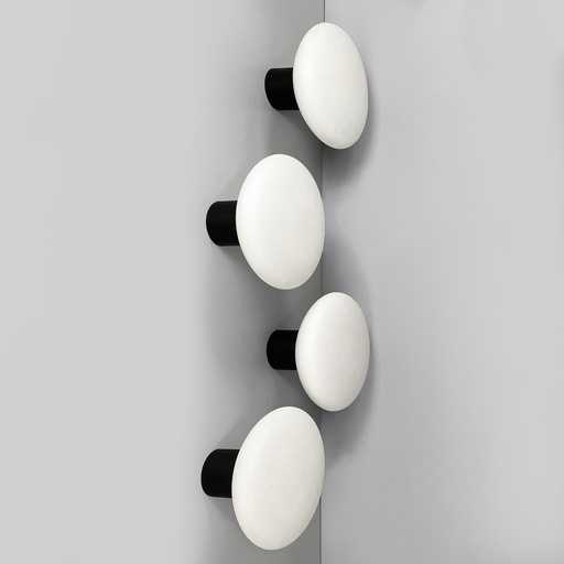 [2520006244] Applique in vetro opalino e metallo nero, 1950 ca.