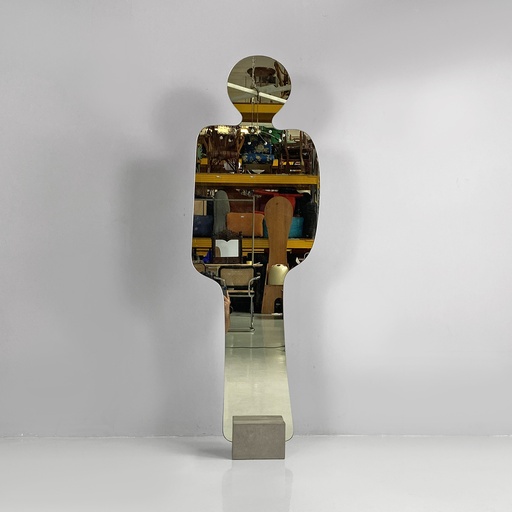 [2520006286] Specchio da terra Narciso di Pierre Cardin per Acerbis, 1980 ca.
