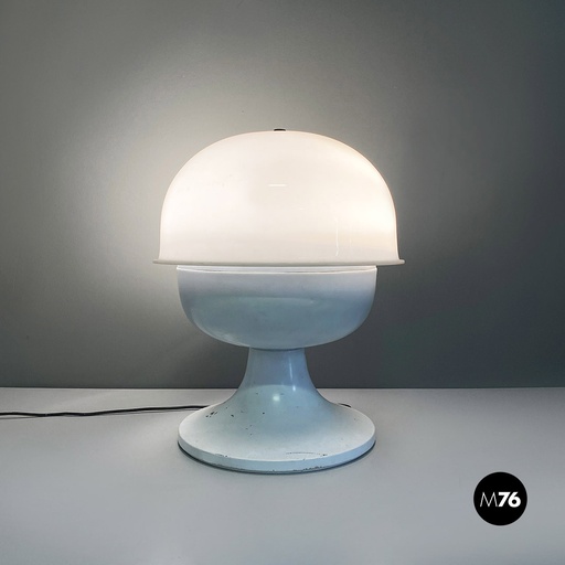 [2220000939] Lampada da tavolo in plexiglass, 1970 ca. 