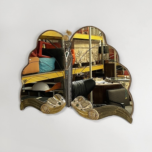 [2520006639] Specchio da parete con decori in tessuto, 1940 ca.