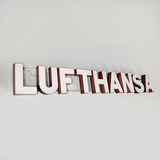 [2520006659] Insegna Lufthansa in plexiglass bianco, 1970 ca.