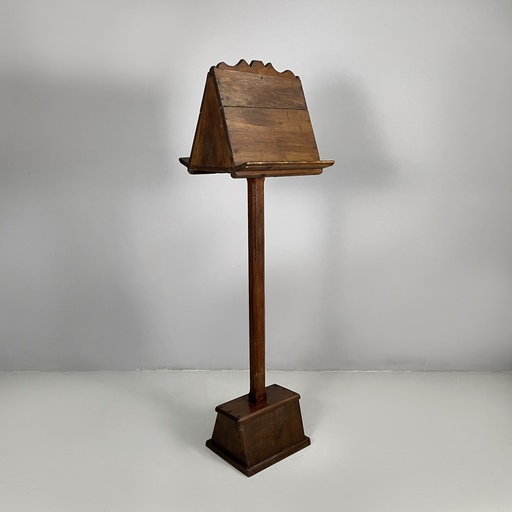 [2520006955] Leggio in legno, 1930 ca.