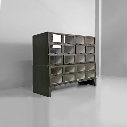 [2520007041] Cassettiera in legno verde e vetro, 1940 ca.