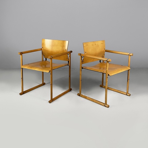 [2520007157] Sedie con braccioli in legno e metallo nero, 1970 ca. 