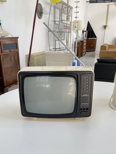 [2520007187] Televisione di Grundig Triumph, 1970 ca.