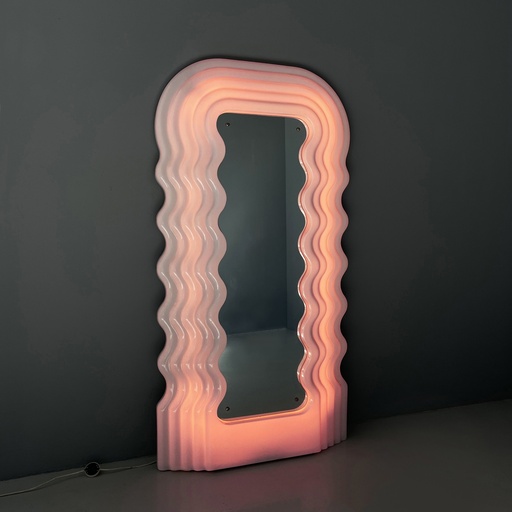[2520007511] Specchio luminoso Ultrafragola di Ettore Sottsass per Poltronova, 1980 ca. 
