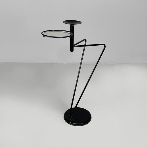[2520007567] Tavolo da caffè con posacenere in metallo nero e vetro, 1980 ca.