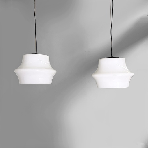 [2520007780] Lampadari in vetro opalino, 1950 ca.